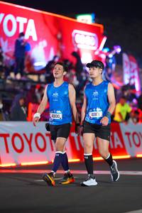 BIB: 41800, 063
                            <button type="button" onclick="openModal(21644140)" class="btn btn-primary btn-sm float-right btn-popup" data-toggle="modal" data-target=".modal-high-quality">
                        <i class="fas fa-shopping-cart"></i> Add to Cart
                    </button>
                                            <button type="button" onclick="isThisMe(21644140, true)" class="btn btn-success btn-sm float-right btn-popup btn-isme hidden" data-toggle="tooltip" data-placement="bottom" title="นี่คือรูปของคุณใช่ไหม คลิกที่นี่เพื่อเอาเข้าอัลบั้ม">
                        <i class="fas fa-plus"></i> Add to album
                    </button>
                    <button type="button" onclick="isThisMe(21644140, false)" class="btn btn-warning btn-sm float-right btn-popup btn-isnotme hidden">
                        <i class="fas fa-ban"></i> Remove from album
                    </button>