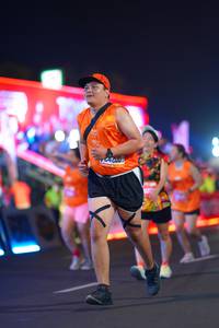 BIB: 04200
                            <button type="button" onclick="openModal(21604593)" class="btn btn-primary btn-sm float-right btn-popup" data-toggle="modal" data-target=".modal-high-quality">
                        <i class="fas fa-shopping-cart"></i> Add to Cart
                    </button>
                                            <button type="button" onclick="isThisMe(21604593, true)" class="btn btn-success btn-sm float-right btn-popup btn-isme hidden" data-toggle="tooltip" data-placement="bottom" title="นี่คือรูปของคุณใช่ไหม คลิกที่นี่เพื่อเอาเข้าอัลบั้ม">
                        <i class="fas fa-plus"></i> Add to album
                    </button>
                    <button type="button" onclick="isThisMe(21604593, false)" class="btn btn-warning btn-sm float-right btn-popup btn-isnotme hidden">
                        <i class="fas fa-ban"></i> Remove from album
                    </button>