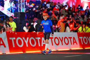 BIB: 385
                            <button type="button" onclick="openModal(21637835)" class="btn btn-primary btn-sm float-right btn-popup" data-toggle="modal" data-target=".modal-high-quality">
                        <i class="fas fa-shopping-cart"></i> Add to Cart
                    </button>
                                            <button type="button" onclick="isThisMe(21637835, true)" class="btn btn-success btn-sm float-right btn-popup btn-isme hidden" data-toggle="tooltip" data-placement="bottom" title="นี่คือรูปของคุณใช่ไหม คลิกที่นี่เพื่อเอาเข้าอัลบั้ม">
                        <i class="fas fa-plus"></i> Add to album
                    </button>
                    <button type="button" onclick="isThisMe(21637835, false)" class="btn btn-warning btn-sm float-right btn-popup btn-isnotme hidden">
                        <i class="fas fa-ban"></i> Remove from album
                    </button>