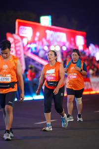 BIB: 88242, 80122, 0642
                            <button type="button" onclick="openModal(21602564)" class="btn btn-primary btn-sm float-right btn-popup" data-toggle="modal" data-target=".modal-high-quality">
                        <i class="fas fa-shopping-cart"></i> Add to Cart
                    </button>
                                            <button type="button" onclick="isThisMe(21602564, true)" class="btn btn-success btn-sm float-right btn-popup btn-isme hidden" data-toggle="tooltip" data-placement="bottom" title="นี่คือรูปของคุณใช่ไหม คลิกที่นี่เพื่อเอาเข้าอัลบั้ม">
                        <i class="fas fa-plus"></i> Add to album
                    </button>
                    <button type="button" onclick="isThisMe(21602564, false)" class="btn btn-warning btn-sm float-right btn-popup btn-isnotme hidden">
                        <i class="fas fa-ban"></i> Remove from album
                    </button>