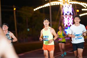 BIB: 40929, 41625, 00000
                            <button type="button" onclick="openModal(20279985)" class="btn btn-primary btn-sm float-right btn-popup" data-toggle="modal" data-target=".modal-high-quality">
                        <i class="fas fa-shopping-cart"></i> Add to Cart
                    </button>
                                            <button type="button" onclick="isThisMe(20279985, true)" class="btn btn-success btn-sm float-right btn-popup btn-isme hidden" data-toggle="tooltip" data-placement="bottom" title="นี่คือรูปของคุณใช่ไหม คลิกที่นี่เพื่อเอาเข้าอัลบั้ม">
                        <i class="fas fa-plus"></i> Add to album
                    </button>
                    <button type="button" onclick="isThisMe(20279985, false)" class="btn btn-warning btn-sm float-right btn-popup btn-isnotme hidden">
                        <i class="fas fa-ban"></i> Remove from album
                    </button>