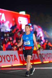 BIB: 41813
                            <button type="button" onclick="openModal(21643973)" class="btn btn-primary btn-sm float-right btn-popup" data-toggle="modal" data-target=".modal-high-quality">
                        <i class="fas fa-shopping-cart"></i> Add to Cart
                    </button>
                                            <button type="button" onclick="isThisMe(21643973, true)" class="btn btn-success btn-sm float-right btn-popup btn-isme hidden" data-toggle="tooltip" data-placement="bottom" title="นี่คือรูปของคุณใช่ไหม คลิกที่นี่เพื่อเอาเข้าอัลบั้ม">
                        <i class="fas fa-plus"></i> Add to album
                    </button>
                    <button type="button" onclick="isThisMe(21643973, false)" class="btn btn-warning btn-sm float-right btn-popup btn-isnotme hidden">
                        <i class="fas fa-ban"></i> Remove from album
                    </button>