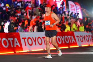 BIB: 42615
                            <button type="button" onclick="openModal(21637579)" class="btn btn-primary btn-sm float-right btn-popup" data-toggle="modal" data-target=".modal-high-quality">
                        <i class="fas fa-shopping-cart"></i> Add to Cart
                    </button>
                                            <button type="button" onclick="isThisMe(21637579, true)" class="btn btn-success btn-sm float-right btn-popup btn-isme hidden" data-toggle="tooltip" data-placement="bottom" title="นี่คือรูปของคุณใช่ไหม คลิกที่นี่เพื่อเอาเข้าอัลบั้ม">
                        <i class="fas fa-plus"></i> Add to album
                    </button>
                    <button type="button" onclick="isThisMe(21637579, false)" class="btn btn-warning btn-sm float-right btn-popup btn-isnotme hidden">
                        <i class="fas fa-ban"></i> Remove from album
                    </button>