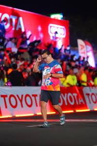 BIB: 4001
                            <button type="button" onclick="openModal(21637244)" class="btn btn-primary btn-sm float-right btn-popup" data-toggle="modal" data-target=".modal-high-quality">
                        <i class="fas fa-shopping-cart"></i> Add to Cart
                    </button>
                                            <button type="button" onclick="isThisMe(21637244, true)" class="btn btn-success btn-sm float-right btn-popup btn-isme hidden" data-toggle="tooltip" data-placement="bottom" title="นี่คือรูปของคุณใช่ไหม คลิกที่นี่เพื่อเอาเข้าอัลบั้ม">
                        <i class="fas fa-plus"></i> Add to album
                    </button>
                    <button type="button" onclick="isThisMe(21637244, false)" class="btn btn-warning btn-sm float-right btn-popup btn-isnotme hidden">
                        <i class="fas fa-ban"></i> Remove from album
                    </button>