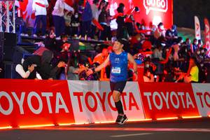 BIB: 545, 44034
                            <button type="button" onclick="openModal(21641330)" class="btn btn-primary btn-sm float-right btn-popup" data-toggle="modal" data-target=".modal-high-quality">
                        <i class="fas fa-shopping-cart"></i> Add to Cart
                    </button>
                                            <button type="button" onclick="isThisMe(21641330, true)" class="btn btn-success btn-sm float-right btn-popup btn-isme hidden" data-toggle="tooltip" data-placement="bottom" title="นี่คือรูปของคุณใช่ไหม คลิกที่นี่เพื่อเอาเข้าอัลบั้ม">
                        <i class="fas fa-plus"></i> Add to album
                    </button>
                    <button type="button" onclick="isThisMe(21641330, false)" class="btn btn-warning btn-sm float-right btn-popup btn-isnotme hidden">
                        <i class="fas fa-ban"></i> Remove from album
                    </button>