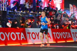 BIB: 194
                            <button type="button" onclick="openModal(21643545)" class="btn btn-primary btn-sm float-right btn-popup" data-toggle="modal" data-target=".modal-high-quality">
                        <i class="fas fa-shopping-cart"></i> Add to Cart
                    </button>
                                            <button type="button" onclick="isThisMe(21643545, true)" class="btn btn-success btn-sm float-right btn-popup btn-isme hidden" data-toggle="tooltip" data-placement="bottom" title="นี่คือรูปของคุณใช่ไหม คลิกที่นี่เพื่อเอาเข้าอัลบั้ม">
                        <i class="fas fa-plus"></i> Add to album
                    </button>
                    <button type="button" onclick="isThisMe(21643545, false)" class="btn btn-warning btn-sm float-right btn-popup btn-isnotme hidden">
                        <i class="fas fa-ban"></i> Remove from album
                    </button>