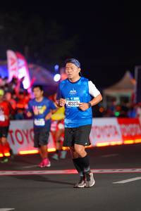 BIB: 42327
                            <button type="button" onclick="openModal(21657672)" class="btn btn-primary btn-sm float-right btn-popup" data-toggle="modal" data-target=".modal-high-quality">
                        <i class="fas fa-shopping-cart"></i> Add to Cart
                    </button>
                                            <button type="button" onclick="isThisMe(21657672, true)" class="btn btn-success btn-sm float-right btn-popup btn-isme hidden" data-toggle="tooltip" data-placement="bottom" title="นี่คือรูปของคุณใช่ไหม คลิกที่นี่เพื่อเอาเข้าอัลบั้ม">
                        <i class="fas fa-plus"></i> Add to album
                    </button>
                    <button type="button" onclick="isThisMe(21657672, false)" class="btn btn-warning btn-sm float-right btn-popup btn-isnotme hidden">
                        <i class="fas fa-ban"></i> Remove from album
                    </button>