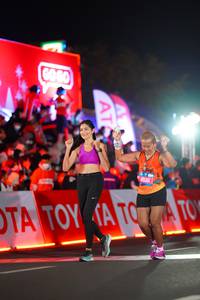 BIB: 4530
                            <button type="button" onclick="openModal(21639423)" class="btn btn-primary btn-sm float-right btn-popup" data-toggle="modal" data-target=".modal-high-quality">
                        <i class="fas fa-shopping-cart"></i> Add to Cart
                    </button>
                                            <button type="button" onclick="isThisMe(21639423, true)" class="btn btn-success btn-sm float-right btn-popup btn-isme hidden" data-toggle="tooltip" data-placement="bottom" title="นี่คือรูปของคุณใช่ไหม คลิกที่นี่เพื่อเอาเข้าอัลบั้ม">
                        <i class="fas fa-plus"></i> Add to album
                    </button>
                    <button type="button" onclick="isThisMe(21639423, false)" class="btn btn-warning btn-sm float-right btn-popup btn-isnotme hidden">
                        <i class="fas fa-ban"></i> Remove from album
                    </button>