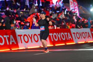 BIB: 45851
                            <button type="button" onclick="openModal(21641048)" class="btn btn-primary btn-sm float-right btn-popup" data-toggle="modal" data-target=".modal-high-quality">
                        <i class="fas fa-shopping-cart"></i> Add to Cart
                    </button>
                                            <button type="button" onclick="isThisMe(21641048, true)" class="btn btn-success btn-sm float-right btn-popup btn-isme hidden" data-toggle="tooltip" data-placement="bottom" title="นี่คือรูปของคุณใช่ไหม คลิกที่นี่เพื่อเอาเข้าอัลบั้ม">
                        <i class="fas fa-plus"></i> Add to album
                    </button>
                    <button type="button" onclick="isThisMe(21641048, false)" class="btn btn-warning btn-sm float-right btn-popup btn-isnotme hidden">
                        <i class="fas fa-ban"></i> Remove from album
                    </button>