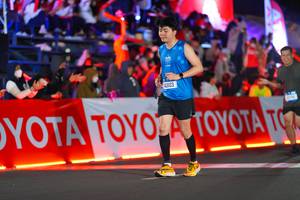 BIB: 43103, 4376
                            <button type="button" onclick="openModal(21642495)" class="btn btn-primary btn-sm float-right btn-popup" data-toggle="modal" data-target=".modal-high-quality">
                        <i class="fas fa-shopping-cart"></i> Add to Cart
                    </button>
                                            <button type="button" onclick="isThisMe(21642495, true)" class="btn btn-success btn-sm float-right btn-popup btn-isme hidden" data-toggle="tooltip" data-placement="bottom" title="นี่คือรูปของคุณใช่ไหม คลิกที่นี่เพื่อเอาเข้าอัลบั้ม">
                        <i class="fas fa-plus"></i> Add to album
                    </button>
                    <button type="button" onclick="isThisMe(21642495, false)" class="btn btn-warning btn-sm float-right btn-popup btn-isnotme hidden">
                        <i class="fas fa-ban"></i> Remove from album
                    </button>