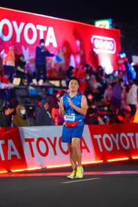 BIB: 42260
                            <button type="button" onclick="openModal(21644040)" class="btn btn-primary btn-sm float-right btn-popup" data-toggle="modal" data-target=".modal-high-quality">
                        <i class="fas fa-shopping-cart"></i> Add to Cart
                    </button>
                                            <button type="button" onclick="isThisMe(21644040, true)" class="btn btn-success btn-sm float-right btn-popup btn-isme hidden" data-toggle="tooltip" data-placement="bottom" title="นี่คือรูปของคุณใช่ไหม คลิกที่นี่เพื่อเอาเข้าอัลบั้ม">
                        <i class="fas fa-plus"></i> Add to album
                    </button>
                    <button type="button" onclick="isThisMe(21644040, false)" class="btn btn-warning btn-sm float-right btn-popup btn-isnotme hidden">
                        <i class="fas fa-ban"></i> Remove from album
                    </button>