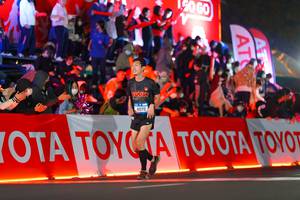 BIB: 41572
                            <button type="button" onclick="openModal(21640609)" class="btn btn-primary btn-sm float-right btn-popup" data-toggle="modal" data-target=".modal-high-quality">
                        <i class="fas fa-shopping-cart"></i> Add to Cart
                    </button>
                                            <button type="button" onclick="isThisMe(21640609, true)" class="btn btn-success btn-sm float-right btn-popup btn-isme hidden" data-toggle="tooltip" data-placement="bottom" title="นี่คือรูปของคุณใช่ไหม คลิกที่นี่เพื่อเอาเข้าอัลบั้ม">
                        <i class="fas fa-plus"></i> Add to album
                    </button>
                    <button type="button" onclick="isThisMe(21640609, false)" class="btn btn-warning btn-sm float-right btn-popup btn-isnotme hidden">
                        <i class="fas fa-ban"></i> Remove from album
                    </button>