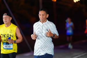 BIB: 41341
                            <button type="button" onclick="openModal(20281647)" class="btn btn-primary btn-sm float-right btn-popup" data-toggle="modal" data-target=".modal-high-quality">
                        <i class="fas fa-shopping-cart"></i> Add to Cart
                    </button>
                                            <button type="button" onclick="isThisMe(20281647, true)" class="btn btn-success btn-sm float-right btn-popup btn-isme hidden" data-toggle="tooltip" data-placement="bottom" title="นี่คือรูปของคุณใช่ไหม คลิกที่นี่เพื่อเอาเข้าอัลบั้ม">
                        <i class="fas fa-plus"></i> Add to album
                    </button>
                    <button type="button" onclick="isThisMe(20281647, false)" class="btn btn-warning btn-sm float-right btn-popup btn-isnotme hidden">
                        <i class="fas fa-ban"></i> Remove from album
                    </button>