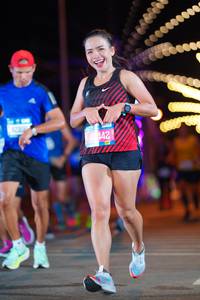 BIB: 200, 18827
                            <button type="button" onclick="openModal(20152568)" class="btn btn-primary btn-sm float-right btn-popup" data-toggle="modal" data-target=".modal-high-quality">
                        <i class="fas fa-shopping-cart"></i> Add to Cart
                    </button>
                                            <button type="button" onclick="isThisMe(20152568, true)" class="btn btn-success btn-sm float-right btn-popup btn-isme hidden" data-toggle="tooltip" data-placement="bottom" title="นี่คือรูปของคุณใช่ไหม คลิกที่นี่เพื่อเอาเข้าอัลบั้ม">
                        <i class="fas fa-plus"></i> Add to album
                    </button>
                    <button type="button" onclick="isThisMe(20152568, false)" class="btn btn-warning btn-sm float-right btn-popup btn-isnotme hidden">
                        <i class="fas fa-ban"></i> Remove from album
                    </button>