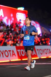 BIB: 42939
                            <button type="button" onclick="openModal(21638552)" class="btn btn-primary btn-sm float-right btn-popup" data-toggle="modal" data-target=".modal-high-quality">
                        <i class="fas fa-shopping-cart"></i> Add to Cart
                    </button>
                                            <button type="button" onclick="isThisMe(21638552, true)" class="btn btn-success btn-sm float-right btn-popup btn-isme hidden" data-toggle="tooltip" data-placement="bottom" title="นี่คือรูปของคุณใช่ไหม คลิกที่นี่เพื่อเอาเข้าอัลบั้ม">
                        <i class="fas fa-plus"></i> Add to album
                    </button>
                    <button type="button" onclick="isThisMe(21638552, false)" class="btn btn-warning btn-sm float-right btn-popup btn-isnotme hidden">
                        <i class="fas fa-ban"></i> Remove from album
                    </button>