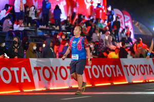 BIB: 13429
                            <button type="button" onclick="openModal(21643894)" class="btn btn-primary btn-sm float-right btn-popup" data-toggle="modal" data-target=".modal-high-quality">
                        <i class="fas fa-shopping-cart"></i> Add to Cart
                    </button>
                                            <button type="button" onclick="isThisMe(21643894, true)" class="btn btn-success btn-sm float-right btn-popup btn-isme hidden" data-toggle="tooltip" data-placement="bottom" title="นี่คือรูปของคุณใช่ไหม คลิกที่นี่เพื่อเอาเข้าอัลบั้ม">
                        <i class="fas fa-plus"></i> Add to album
                    </button>
                    <button type="button" onclick="isThisMe(21643894, false)" class="btn btn-warning btn-sm float-right btn-popup btn-isnotme hidden">
                        <i class="fas fa-ban"></i> Remove from album
                    </button>