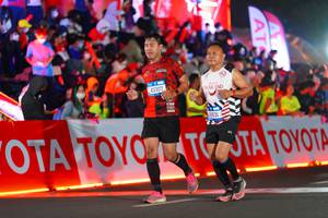 BIB: 43307, 0531
                            <button type="button" onclick="openModal(21637364)" class="btn btn-primary btn-sm float-right btn-popup" data-toggle="modal" data-target=".modal-high-quality">
                        <i class="fas fa-shopping-cart"></i> Add to Cart
                    </button>
                                            <button type="button" onclick="isThisMe(21637364, true)" class="btn btn-success btn-sm float-right btn-popup btn-isme hidden" data-toggle="tooltip" data-placement="bottom" title="นี่คือรูปของคุณใช่ไหม คลิกที่นี่เพื่อเอาเข้าอัลบั้ม">
                        <i class="fas fa-plus"></i> Add to album
                    </button>
                    <button type="button" onclick="isThisMe(21637364, false)" class="btn btn-warning btn-sm float-right btn-popup btn-isnotme hidden">
                        <i class="fas fa-ban"></i> Remove from album
                    </button>