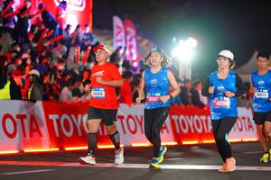 BIB: 65428, 14575, 65457, 40672
                            <button type="button" onclick="openModal(21636176)" class="btn btn-primary btn-sm float-right btn-popup" data-toggle="modal" data-target=".modal-high-quality">
                        <i class="fas fa-shopping-cart"></i> Add to Cart
                    </button>
                                            <button type="button" onclick="isThisMe(21636176, true)" class="btn btn-success btn-sm float-right btn-popup btn-isme hidden" data-toggle="tooltip" data-placement="bottom" title="นี่คือรูปของคุณใช่ไหม คลิกที่นี่เพื่อเอาเข้าอัลบั้ม">
                        <i class="fas fa-plus"></i> Add to album
                    </button>
                    <button type="button" onclick="isThisMe(21636176, false)" class="btn btn-warning btn-sm float-right btn-popup btn-isnotme hidden">
                        <i class="fas fa-ban"></i> Remove from album
                    </button>