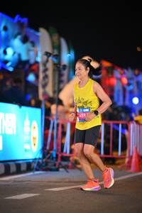 BIB: 659
                            <button type="button" onclick="openModal(23111153)" class="btn btn-primary btn-sm float-right btn-popup" data-toggle="modal" data-target=".modal-high-quality">
                        <i class="fas fa-shopping-cart"></i> Add to Cart
                    </button>
                                            <button type="button" onclick="isThisMe(23111153, true)" class="btn btn-success btn-sm float-right btn-popup btn-isme hidden" data-toggle="tooltip" data-placement="bottom" title="นี่คือรูปของคุณใช่ไหม คลิกที่นี่เพื่อเอาเข้าอัลบั้ม">
                        <i class="fas fa-plus"></i> Add to album
                    </button>
                    <button type="button" onclick="isThisMe(23111153, false)" class="btn btn-warning btn-sm float-right btn-popup btn-isnotme hidden">
                        <i class="fas fa-ban"></i> Remove from album
                    </button>