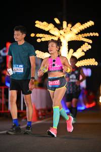 BIB: 43826, 46133, 000000
                            <button type="button" onclick="openModal(23055769)" class="btn btn-primary btn-sm float-right btn-popup" data-toggle="modal" data-target=".modal-high-quality">
                        <i class="fas fa-shopping-cart"></i> Add to Cart
                    </button>
                                            <button type="button" onclick="isThisMe(23055769, true)" class="btn btn-success btn-sm float-right btn-popup btn-isme hidden" data-toggle="tooltip" data-placement="bottom" title="นี่คือรูปของคุณใช่ไหม คลิกที่นี่เพื่อเอาเข้าอัลบั้ม">
                        <i class="fas fa-plus"></i> Add to album
                    </button>
                    <button type="button" onclick="isThisMe(23055769, false)" class="btn btn-warning btn-sm float-right btn-popup btn-isnotme hidden">
                        <i class="fas fa-ban"></i> Remove from album
                    </button>