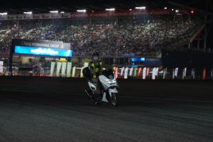 BIB: 
                            <button type="button" onclick="openModal(23655368)" class="btn btn-primary btn-sm float-right btn-popup" data-toggle="modal" data-target=".modal-high-quality">
                        <i class="fas fa-shopping-cart"></i> Add to Cart
                    </button>
                                            <button type="button" onclick="isThisMe(23655368, true)" class="btn btn-success btn-sm float-right btn-popup btn-isme hidden" data-toggle="tooltip" data-placement="bottom" title="นี่คือรูปของคุณใช่ไหม คลิกที่นี่เพื่อเอาเข้าอัลบั้ม">
                        <i class="fas fa-plus"></i> Add to album
                    </button>
                    <button type="button" onclick="isThisMe(23655368, false)" class="btn btn-warning btn-sm float-right btn-popup btn-isnotme hidden">
                        <i class="fas fa-ban"></i> Remove from album
                    </button>