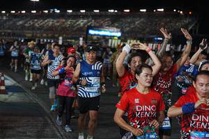 BIB: 
                            <button type="button" onclick="openModal(23379532)" class="btn btn-primary btn-sm float-right btn-popup" data-toggle="modal" data-target=".modal-high-quality">
                        <i class="fas fa-shopping-cart"></i> Add to Cart
                    </button>
                                            <button type="button" onclick="isThisMe(23379532, true)" class="btn btn-success btn-sm float-right btn-popup btn-isme hidden" data-toggle="tooltip" data-placement="bottom" title="นี่คือรูปของคุณใช่ไหม คลิกที่นี่เพื่อเอาเข้าอัลบั้ม">
                        <i class="fas fa-plus"></i> Add to album
                    </button>
                    <button type="button" onclick="isThisMe(23379532, false)" class="btn btn-warning btn-sm float-right btn-popup btn-isnotme hidden">
                        <i class="fas fa-ban"></i> Remove from album
                    </button>