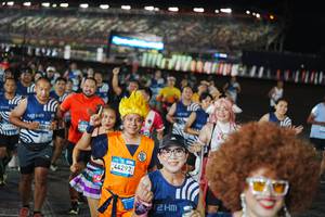 BIB: 
                            <button type="button" onclick="openModal(23249918)" class="btn btn-primary btn-sm float-right btn-popup" data-toggle="modal" data-target=".modal-high-quality">
                        <i class="fas fa-shopping-cart"></i> Add to Cart
                    </button>
                                            <button type="button" onclick="isThisMe(23249918, true)" class="btn btn-success btn-sm float-right btn-popup btn-isme hidden" data-toggle="tooltip" data-placement="bottom" title="นี่คือรูปของคุณใช่ไหม คลิกที่นี่เพื่อเอาเข้าอัลบั้ม">
                        <i class="fas fa-plus"></i> Add to album
                    </button>
                    <button type="button" onclick="isThisMe(23249918, false)" class="btn btn-warning btn-sm float-right btn-popup btn-isnotme hidden">
                        <i class="fas fa-ban"></i> Remove from album
                    </button>