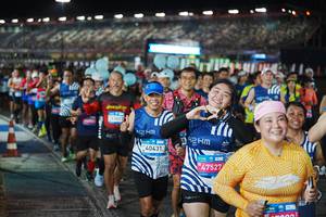 BIB: 43827, 40431, 47527
                            <button type="button" onclick="openModal(23164946)" class="btn btn-primary btn-sm float-right btn-popup" data-toggle="modal" data-target=".modal-high-quality">
                        <i class="fas fa-shopping-cart"></i> Add to Cart
                    </button>
                                            <button type="button" onclick="isThisMe(23164946, true)" class="btn btn-success btn-sm float-right btn-popup btn-isme hidden" data-toggle="tooltip" data-placement="bottom" title="นี่คือรูปของคุณใช่ไหม คลิกที่นี่เพื่อเอาเข้าอัลบั้ม">
                        <i class="fas fa-plus"></i> Add to album
                    </button>
                    <button type="button" onclick="isThisMe(23164946, false)" class="btn btn-warning btn-sm float-right btn-popup btn-isnotme hidden">
                        <i class="fas fa-ban"></i> Remove from album
                    </button>