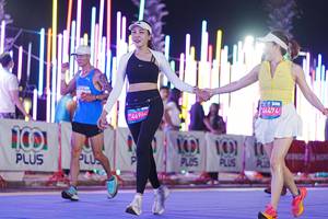 BIB: 
                            <button type="button" onclick="openModal(24621084)" class="btn btn-primary btn-sm float-right btn-popup" data-toggle="modal" data-target=".modal-high-quality">
                        <i class="fas fa-shopping-cart"></i> Add to Cart
                    </button>
                                            <button type="button" onclick="isThisMe(24621084, true)" class="btn btn-success btn-sm float-right btn-popup btn-isme hidden" data-toggle="tooltip" data-placement="bottom" title="นี่คือรูปของคุณใช่ไหม คลิกที่นี่เพื่อเอาเข้าอัลบั้ม">
                        <i class="fas fa-plus"></i> Add to album
                    </button>
                    <button type="button" onclick="isThisMe(24621084, false)" class="btn btn-warning btn-sm float-right btn-popup btn-isnotme hidden">
                        <i class="fas fa-ban"></i> Remove from album
                    </button>