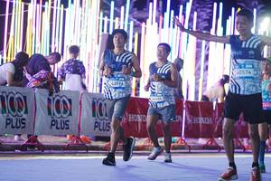 BIB: 
                            <button type="button" onclick="openModal(24619812)" class="btn btn-primary btn-sm float-right btn-popup" data-toggle="modal" data-target=".modal-high-quality">
                        <i class="fas fa-shopping-cart"></i> Add to Cart
                    </button>
                                            <button type="button" onclick="isThisMe(24619812, true)" class="btn btn-success btn-sm float-right btn-popup btn-isme hidden" data-toggle="tooltip" data-placement="bottom" title="นี่คือรูปของคุณใช่ไหม คลิกที่นี่เพื่อเอาเข้าอัลบั้ม">
                        <i class="fas fa-plus"></i> Add to album
                    </button>
                    <button type="button" onclick="isThisMe(24619812, false)" class="btn btn-warning btn-sm float-right btn-popup btn-isnotme hidden">
                        <i class="fas fa-ban"></i> Remove from album
                    </button>