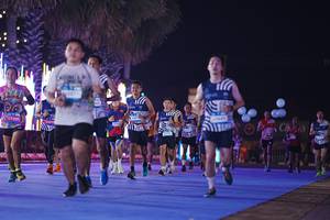 BIB: 
                            <button type="button" onclick="openModal(24625077)" class="btn btn-primary btn-sm float-right btn-popup" data-toggle="modal" data-target=".modal-high-quality">
                        <i class="fas fa-shopping-cart"></i> Add to Cart
                    </button>
                                            <button type="button" onclick="isThisMe(24625077, true)" class="btn btn-success btn-sm float-right btn-popup btn-isme hidden" data-toggle="tooltip" data-placement="bottom" title="นี่คือรูปของคุณใช่ไหม คลิกที่นี่เพื่อเอาเข้าอัลบั้ม">
                        <i class="fas fa-plus"></i> Add to album
                    </button>
                    <button type="button" onclick="isThisMe(24625077, false)" class="btn btn-warning btn-sm float-right btn-popup btn-isnotme hidden">
                        <i class="fas fa-ban"></i> Remove from album
                    </button>