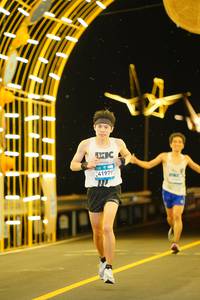 BIB: 41979
                            <button type="button" onclick="openModal(22809919)" class="btn btn-primary btn-sm float-right btn-popup" data-toggle="modal" data-target=".modal-high-quality">
                        <i class="fas fa-shopping-cart"></i> Add to Cart
                    </button>
                                            <button type="button" onclick="isThisMe(22809919, true)" class="btn btn-success btn-sm float-right btn-popup btn-isme hidden" data-toggle="tooltip" data-placement="bottom" title="นี่คือรูปของคุณใช่ไหม คลิกที่นี่เพื่อเอาเข้าอัลบั้ม">
                        <i class="fas fa-plus"></i> Add to album
                    </button>
                    <button type="button" onclick="isThisMe(22809919, false)" class="btn btn-warning btn-sm float-right btn-popup btn-isnotme hidden">
                        <i class="fas fa-ban"></i> Remove from album
                    </button>