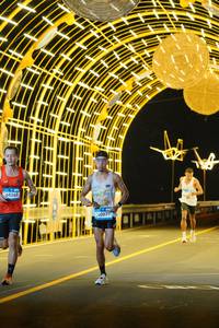 BIB: 40265, 007
                            <button type="button" onclick="openModal(22809622)" class="btn btn-primary btn-sm float-right btn-popup" data-toggle="modal" data-target=".modal-high-quality">
                        <i class="fas fa-shopping-cart"></i> Add to Cart
                    </button>
                                            <button type="button" onclick="isThisMe(22809622, true)" class="btn btn-success btn-sm float-right btn-popup btn-isme hidden" data-toggle="tooltip" data-placement="bottom" title="นี่คือรูปของคุณใช่ไหม คลิกที่นี่เพื่อเอาเข้าอัลบั้ม">
                        <i class="fas fa-plus"></i> Add to album
                    </button>
                    <button type="button" onclick="isThisMe(22809622, false)" class="btn btn-warning btn-sm float-right btn-popup btn-isnotme hidden">
                        <i class="fas fa-ban"></i> Remove from album
                    </button>