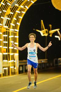 BIB: 40085
                            <button type="button" onclick="openModal(22809872)" class="btn btn-primary btn-sm float-right btn-popup" data-toggle="modal" data-target=".modal-high-quality">
                        <i class="fas fa-shopping-cart"></i> Add to Cart
                    </button>
                                            <button type="button" onclick="isThisMe(22809872, true)" class="btn btn-success btn-sm float-right btn-popup btn-isme hidden" data-toggle="tooltip" data-placement="bottom" title="นี่คือรูปของคุณใช่ไหม คลิกที่นี่เพื่อเอาเข้าอัลบั้ม">
                        <i class="fas fa-plus"></i> Add to album
                    </button>
                    <button type="button" onclick="isThisMe(22809872, false)" class="btn btn-warning btn-sm float-right btn-popup btn-isnotme hidden">
                        <i class="fas fa-ban"></i> Remove from album
                    </button>