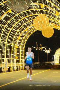 BIB: 18209
                            <button type="button" onclick="openModal(22809736)" class="btn btn-primary btn-sm float-right btn-popup" data-toggle="modal" data-target=".modal-high-quality">
                        <i class="fas fa-shopping-cart"></i> Add to Cart
                    </button>
                                            <button type="button" onclick="isThisMe(22809736, true)" class="btn btn-success btn-sm float-right btn-popup btn-isme hidden" data-toggle="tooltip" data-placement="bottom" title="นี่คือรูปของคุณใช่ไหม คลิกที่นี่เพื่อเอาเข้าอัลบั้ม">
                        <i class="fas fa-plus"></i> Add to album
                    </button>
                    <button type="button" onclick="isThisMe(22809736, false)" class="btn btn-warning btn-sm float-right btn-popup btn-isnotme hidden">
                        <i class="fas fa-ban"></i> Remove from album
                    </button>