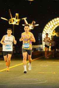 BIB: 40384, 43916
                            <button type="button" onclick="openModal(23185046)" class="btn btn-primary btn-sm float-right btn-popup" data-toggle="modal" data-target=".modal-high-quality">
                        <i class="fas fa-shopping-cart"></i> Add to Cart
                    </button>
                                            <button type="button" onclick="isThisMe(23185046, true)" class="btn btn-success btn-sm float-right btn-popup btn-isme hidden" data-toggle="tooltip" data-placement="bottom" title="นี่คือรูปของคุณใช่ไหม คลิกที่นี่เพื่อเอาเข้าอัลบั้ม">
                        <i class="fas fa-plus"></i> Add to album
                    </button>
                    <button type="button" onclick="isThisMe(23185046, false)" class="btn btn-warning btn-sm float-right btn-popup btn-isnotme hidden">
                        <i class="fas fa-ban"></i> Remove from album
                    </button>