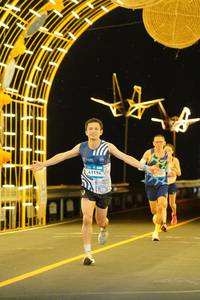 BIB: 41194
                            <button type="button" onclick="openModal(23173261)" class="btn btn-primary btn-sm float-right btn-popup" data-toggle="modal" data-target=".modal-high-quality">
                        <i class="fas fa-shopping-cart"></i> Add to Cart
                    </button>
                                            <button type="button" onclick="isThisMe(23173261, true)" class="btn btn-success btn-sm float-right btn-popup btn-isme hidden" data-toggle="tooltip" data-placement="bottom" title="นี่คือรูปของคุณใช่ไหม คลิกที่นี่เพื่อเอาเข้าอัลบั้ม">
                        <i class="fas fa-plus"></i> Add to album
                    </button>
                    <button type="button" onclick="isThisMe(23173261, false)" class="btn btn-warning btn-sm float-right btn-popup btn-isnotme hidden">
                        <i class="fas fa-ban"></i> Remove from album
                    </button>