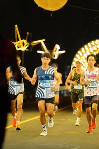 BIB: 4110, 42210, 41289
                            <button type="button" onclick="openModal(23193553)" class="btn btn-primary btn-sm float-right btn-popup" data-toggle="modal" data-target=".modal-high-quality">
                        <i class="fas fa-shopping-cart"></i> Add to Cart
                    </button>
                                            <button type="button" onclick="isThisMe(23193553, true)" class="btn btn-success btn-sm float-right btn-popup btn-isme hidden" data-toggle="tooltip" data-placement="bottom" title="นี่คือรูปของคุณใช่ไหม คลิกที่นี่เพื่อเอาเข้าอัลบั้ม">
                        <i class="fas fa-plus"></i> Add to album
                    </button>
                    <button type="button" onclick="isThisMe(23193553, false)" class="btn btn-warning btn-sm float-right btn-popup btn-isnotme hidden">
                        <i class="fas fa-ban"></i> Remove from album
                    </button>