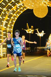 BIB: 41013, 1881
                            <button type="button" onclick="openModal(23158704)" class="btn btn-primary btn-sm float-right btn-popup" data-toggle="modal" data-target=".modal-high-quality">
                        <i class="fas fa-shopping-cart"></i> Add to Cart
                    </button>
                                            <button type="button" onclick="isThisMe(23158704, true)" class="btn btn-success btn-sm float-right btn-popup btn-isme hidden" data-toggle="tooltip" data-placement="bottom" title="นี่คือรูปของคุณใช่ไหม คลิกที่นี่เพื่อเอาเข้าอัลบั้ม">
                        <i class="fas fa-plus"></i> Add to album
                    </button>
                    <button type="button" onclick="isThisMe(23158704, false)" class="btn btn-warning btn-sm float-right btn-popup btn-isnotme hidden">
                        <i class="fas fa-ban"></i> Remove from album
                    </button>