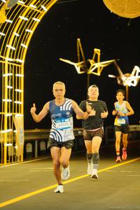 BIB: 500, 40595
                            <button type="button" onclick="openModal(23217692)" class="btn btn-primary btn-sm float-right btn-popup" data-toggle="modal" data-target=".modal-high-quality">
                        <i class="fas fa-shopping-cart"></i> Add to Cart
                    </button>
                                            <button type="button" onclick="isThisMe(23217692, true)" class="btn btn-success btn-sm float-right btn-popup btn-isme hidden" data-toggle="tooltip" data-placement="bottom" title="นี่คือรูปของคุณใช่ไหม คลิกที่นี่เพื่อเอาเข้าอัลบั้ม">
                        <i class="fas fa-plus"></i> Add to album
                    </button>
                    <button type="button" onclick="isThisMe(23217692, false)" class="btn btn-warning btn-sm float-right btn-popup btn-isnotme hidden">
                        <i class="fas fa-ban"></i> Remove from album
                    </button>