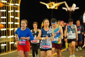 BIB: 400, 46670, 47298
                            <button type="button" onclick="openModal(22831974)" class="btn btn-primary btn-sm float-right btn-popup" data-toggle="modal" data-target=".modal-high-quality">
                        <i class="fas fa-shopping-cart"></i> Add to Cart
                    </button>
                                            <button type="button" onclick="isThisMe(22831974, true)" class="btn btn-success btn-sm float-right btn-popup btn-isme hidden" data-toggle="tooltip" data-placement="bottom" title="นี่คือรูปของคุณใช่ไหม คลิกที่นี่เพื่อเอาเข้าอัลบั้ม">
                        <i class="fas fa-plus"></i> Add to album
                    </button>
                    <button type="button" onclick="isThisMe(22831974, false)" class="btn btn-warning btn-sm float-right btn-popup btn-isnotme hidden">
                        <i class="fas fa-ban"></i> Remove from album
                    </button>
