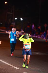 BIB: 40300
                            <button type="button" onclick="openModal(23233737)" class="btn btn-primary btn-sm float-right btn-popup" data-toggle="modal" data-target=".modal-high-quality">
                        <i class="fas fa-shopping-cart"></i> Add to Cart
                    </button>
                                            <button type="button" onclick="isThisMe(23233737, true)" class="btn btn-success btn-sm float-right btn-popup btn-isme hidden" data-toggle="tooltip" data-placement="bottom" title="นี่คือรูปของคุณใช่ไหม คลิกที่นี่เพื่อเอาเข้าอัลบั้ม">
                        <i class="fas fa-plus"></i> Add to album
                    </button>
                    <button type="button" onclick="isThisMe(23233737, false)" class="btn btn-warning btn-sm float-right btn-popup btn-isnotme hidden">
                        <i class="fas fa-ban"></i> Remove from album
                    </button>