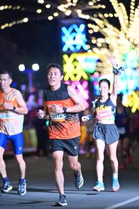 BIB: 20914, 21983
                            <button type="button" onclick="openModal(23098235)" class="btn btn-primary btn-sm float-right btn-popup" data-toggle="modal" data-target=".modal-high-quality">
                        <i class="fas fa-shopping-cart"></i> Add to Cart
                    </button>
                                            <button type="button" onclick="isThisMe(23098235, true)" class="btn btn-success btn-sm float-right btn-popup btn-isme hidden" data-toggle="tooltip" data-placement="bottom" title="นี่คือรูปของคุณใช่ไหม คลิกที่นี่เพื่อเอาเข้าอัลบั้ม">
                        <i class="fas fa-plus"></i> Add to album
                    </button>
                    <button type="button" onclick="isThisMe(23098235, false)" class="btn btn-warning btn-sm float-right btn-popup btn-isnotme hidden">
                        <i class="fas fa-ban"></i> Remove from album
                    </button>