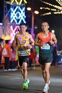 BIB: 40433, 140128
                            <button type="button" onclick="openModal(23092745)" class="btn btn-primary btn-sm float-right btn-popup" data-toggle="modal" data-target=".modal-high-quality">
                        <i class="fas fa-shopping-cart"></i> Add to Cart
                    </button>
                                            <button type="button" onclick="isThisMe(23092745, true)" class="btn btn-success btn-sm float-right btn-popup btn-isme hidden" data-toggle="tooltip" data-placement="bottom" title="นี่คือรูปของคุณใช่ไหม คลิกที่นี่เพื่อเอาเข้าอัลบั้ม">
                        <i class="fas fa-plus"></i> Add to album
                    </button>
                    <button type="button" onclick="isThisMe(23092745, false)" class="btn btn-warning btn-sm float-right btn-popup btn-isnotme hidden">
                        <i class="fas fa-ban"></i> Remove from album
                    </button>
