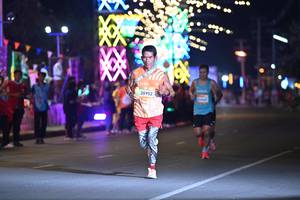 BIB: 20952
                            <button type="button" onclick="openModal(23087829)" class="btn btn-primary btn-sm float-right btn-popup" data-toggle="modal" data-target=".modal-high-quality">
                        <i class="fas fa-shopping-cart"></i> Add to Cart
                    </button>
                                            <button type="button" onclick="isThisMe(23087829, true)" class="btn btn-success btn-sm float-right btn-popup btn-isme hidden" data-toggle="tooltip" data-placement="bottom" title="นี่คือรูปของคุณใช่ไหม คลิกที่นี่เพื่อเอาเข้าอัลบั้ม">
                        <i class="fas fa-plus"></i> Add to album
                    </button>
                    <button type="button" onclick="isThisMe(23087829, false)" class="btn btn-warning btn-sm float-right btn-popup btn-isnotme hidden">
                        <i class="fas fa-ban"></i> Remove from album
                    </button>