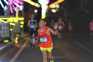 BIB: 40302
                            <button type="button" onclick="openModal(22902559)" class="btn btn-primary btn-sm float-right btn-popup" data-toggle="modal" data-target=".modal-high-quality">
                        <i class="fas fa-shopping-cart"></i> Add to Cart
                    </button>
                                            <button type="button" onclick="isThisMe(22902559, true)" class="btn btn-success btn-sm float-right btn-popup btn-isme hidden" data-toggle="tooltip" data-placement="bottom" title="นี่คือรูปของคุณใช่ไหม คลิกที่นี่เพื่อเอาเข้าอัลบั้ม">
                        <i class="fas fa-plus"></i> Add to album
                    </button>
                    <button type="button" onclick="isThisMe(22902559, false)" class="btn btn-warning btn-sm float-right btn-popup btn-isnotme hidden">
                        <i class="fas fa-ban"></i> Remove from album
                    </button>