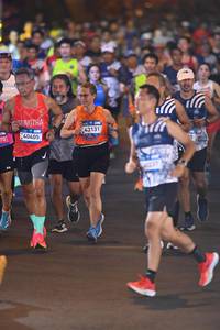 BIB: 40405, 43131
                            <button type="button" onclick="openModal(22936459)" class="btn btn-primary btn-sm float-right btn-popup" data-toggle="modal" data-target=".modal-high-quality">
                        <i class="fas fa-shopping-cart"></i> Add to Cart
                    </button>
                                            <button type="button" onclick="isThisMe(22936459, true)" class="btn btn-success btn-sm float-right btn-popup btn-isme hidden" data-toggle="tooltip" data-placement="bottom" title="นี่คือรูปของคุณใช่ไหม คลิกที่นี่เพื่อเอาเข้าอัลบั้ม">
                        <i class="fas fa-plus"></i> Add to album
                    </button>
                    <button type="button" onclick="isThisMe(22936459, false)" class="btn btn-warning btn-sm float-right btn-popup btn-isnotme hidden">
                        <i class="fas fa-ban"></i> Remove from album
                    </button>