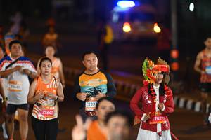 BIB: 25405, 27642, 2333, 27029
                            <button type="button" onclick="openModal(23220151)" class="btn btn-primary btn-sm float-right btn-popup" data-toggle="modal" data-target=".modal-high-quality">
                        <i class="fas fa-shopping-cart"></i> Add to Cart
                    </button>
                                            <button type="button" onclick="isThisMe(23220151, true)" class="btn btn-success btn-sm float-right btn-popup btn-isme hidden" data-toggle="tooltip" data-placement="bottom" title="นี่คือรูปของคุณใช่ไหม คลิกที่นี่เพื่อเอาเข้าอัลบั้ม">
                        <i class="fas fa-plus"></i> Add to album
                    </button>
                    <button type="button" onclick="isThisMe(23220151, false)" class="btn btn-warning btn-sm float-right btn-popup btn-isnotme hidden">
                        <i class="fas fa-ban"></i> Remove from album
                    </button>