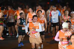 BIB: 29204, 29242
                            <button type="button" onclick="openModal(23223833)" class="btn btn-primary btn-sm float-right btn-popup" data-toggle="modal" data-target=".modal-high-quality">
                        <i class="fas fa-shopping-cart"></i> Add to Cart
                    </button>
                                            <button type="button" onclick="isThisMe(23223833, true)" class="btn btn-success btn-sm float-right btn-popup btn-isme hidden" data-toggle="tooltip" data-placement="bottom" title="นี่คือรูปของคุณใช่ไหม คลิกที่นี่เพื่อเอาเข้าอัลบั้ม">
                        <i class="fas fa-plus"></i> Add to album
                    </button>
                    <button type="button" onclick="isThisMe(23223833, false)" class="btn btn-warning btn-sm float-right btn-popup btn-isnotme hidden">
                        <i class="fas fa-ban"></i> Remove from album
                    </button>