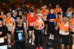 BIB: 200, 101, 22192, 44829, 2680, 27952, 2397
                            <button type="button" onclick="openModal(23188769)" class="btn btn-primary btn-sm float-right btn-popup" data-toggle="modal" data-target=".modal-high-quality">
                        <i class="fas fa-shopping-cart"></i> Add to Cart
                    </button>
                                            <button type="button" onclick="isThisMe(23188769, true)" class="btn btn-success btn-sm float-right btn-popup btn-isme hidden" data-toggle="tooltip" data-placement="bottom" title="นี่คือรูปของคุณใช่ไหม คลิกที่นี่เพื่อเอาเข้าอัลบั้ม">
                        <i class="fas fa-plus"></i> Add to album
                    </button>
                    <button type="button" onclick="isThisMe(23188769, false)" class="btn btn-warning btn-sm float-right btn-popup btn-isnotme hidden">
                        <i class="fas fa-ban"></i> Remove from album
                    </button>